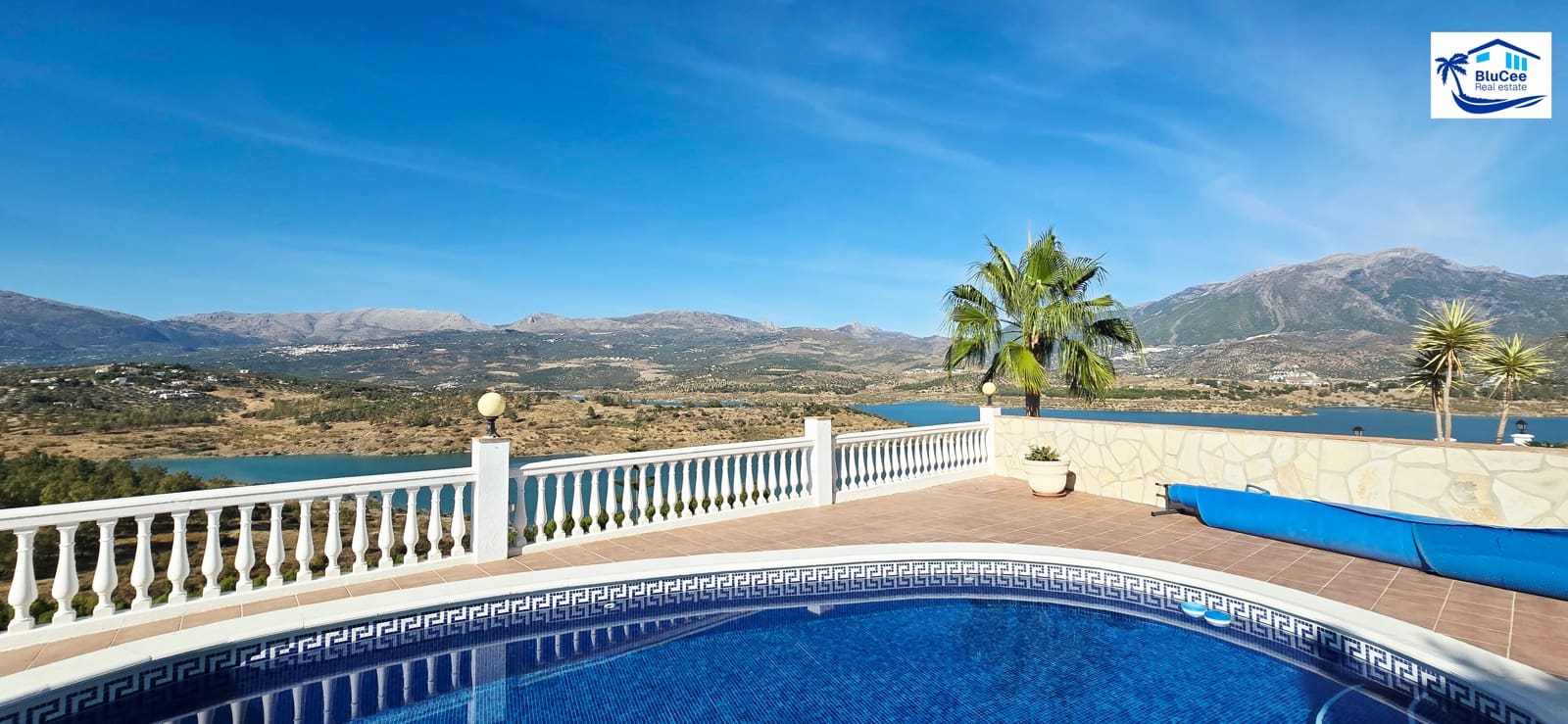 3 soveværelse Villa til salg i Vinuela med swimmingpool garage - € 470.000 (Ref: 9314248)