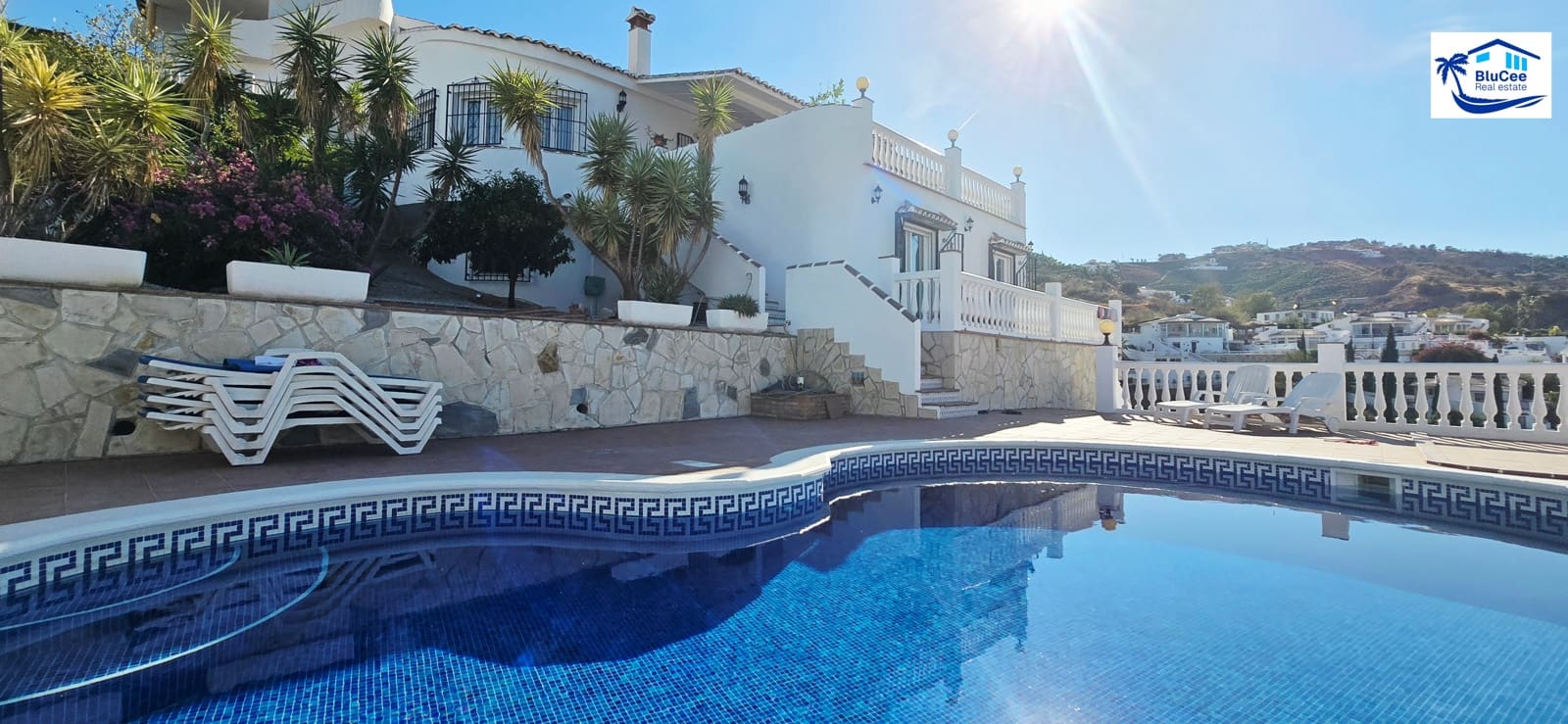 3 soveværelse Villa til salg i Vinuela med swimmingpool garage - € 470.000 (Ref: 9314248)