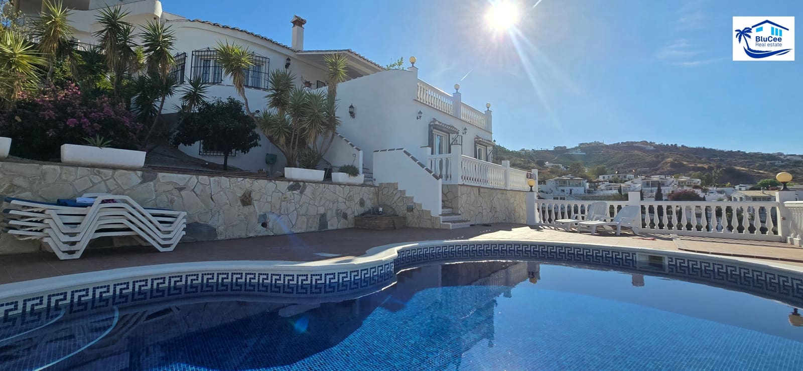 3 soveværelse Villa til salg i Vinuela med swimmingpool garage - € 470.000 (Ref: 9314248)