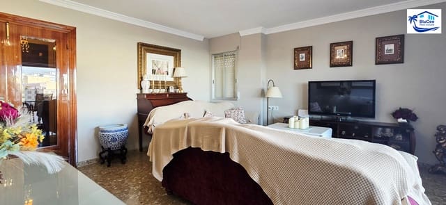 4 makuuhuone Huoneisto myytävänä paikassa Torre del Mar, Vélez-Málaga - 449 000 € (Ref: 9322304)