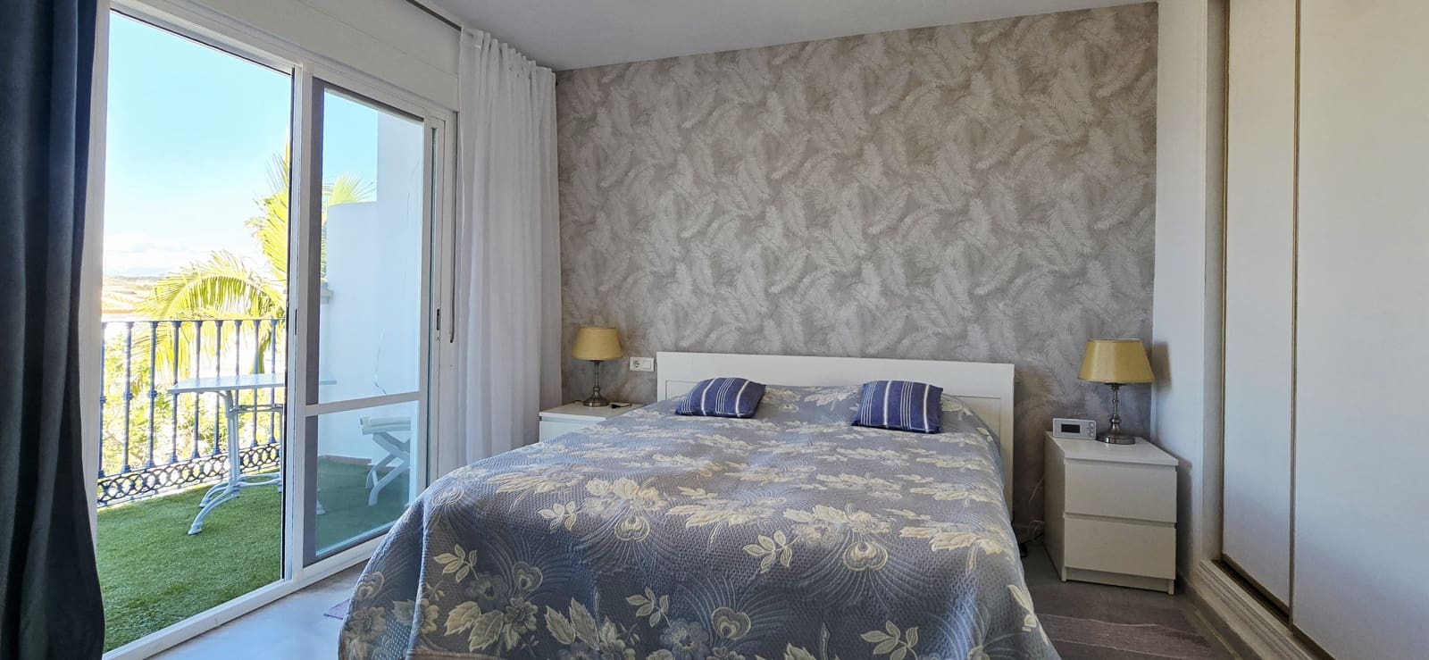 3 soverom Kjedet enebolig til salgs i Mezquitilla med svømmebasseng - € 435 000 (Ref: 9360468)