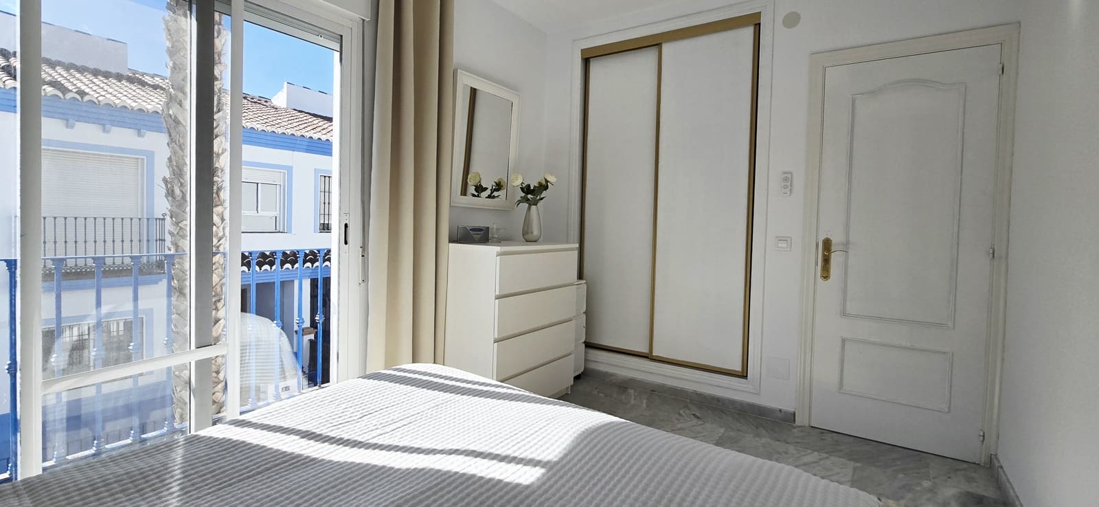 3 soverom Kjedet enebolig til salgs i Mezquitilla med svømmebasseng - € 435 000 (Ref: 9360468)