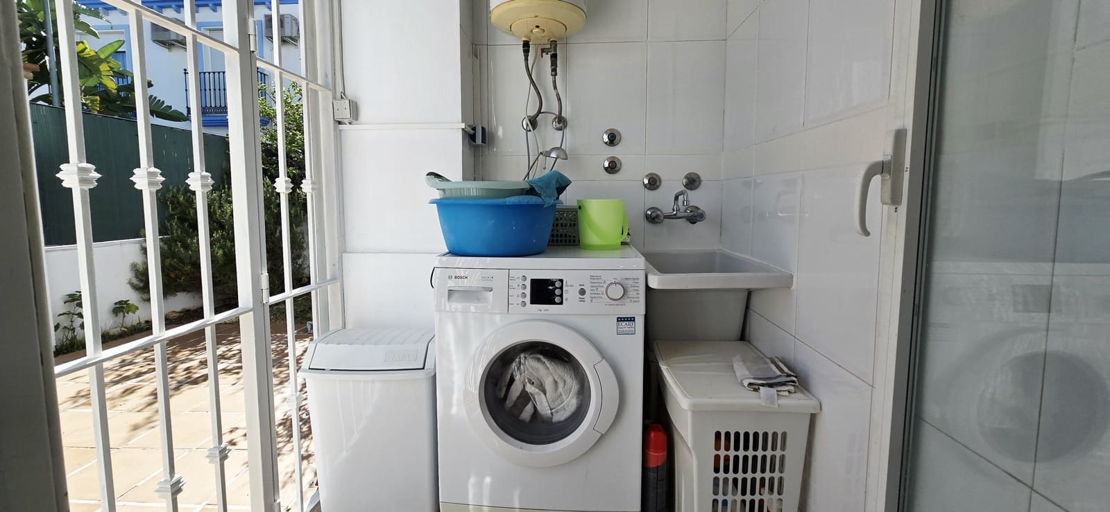 3 soverom Kjedet enebolig til salgs i Mezquitilla med svømmebasseng - € 435 000 (Ref: 9360468)