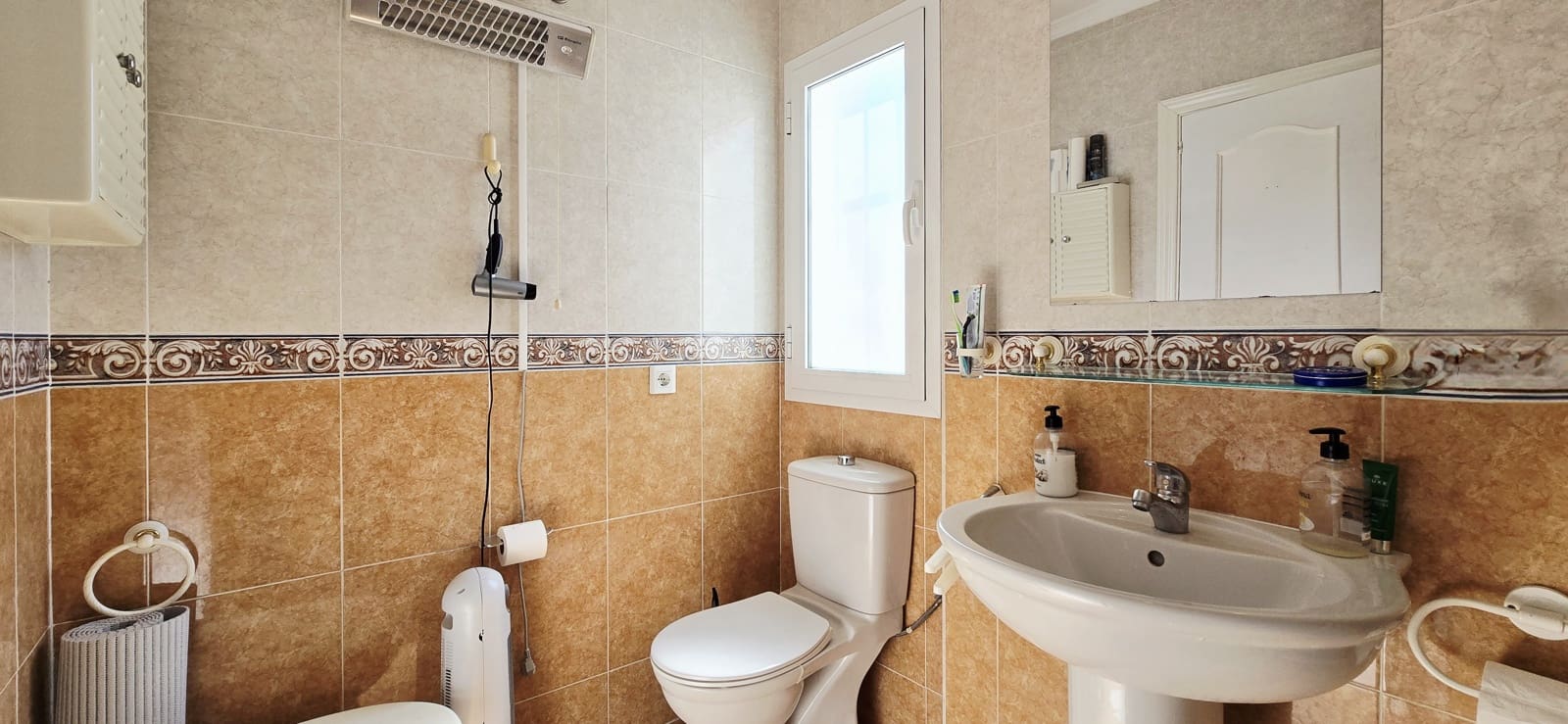 3 soverom Kjedet enebolig til salgs i Mezquitilla med svømmebasseng - € 435 000 (Ref: 9360468)