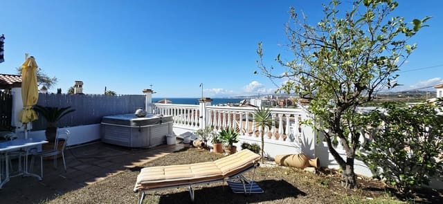 3 makuuhuone Paritalo myytävänä paikassa Mezquitilla, Vélez-Málaga mukana uima-altaan - 435 000 € (Ref: 9360468)
