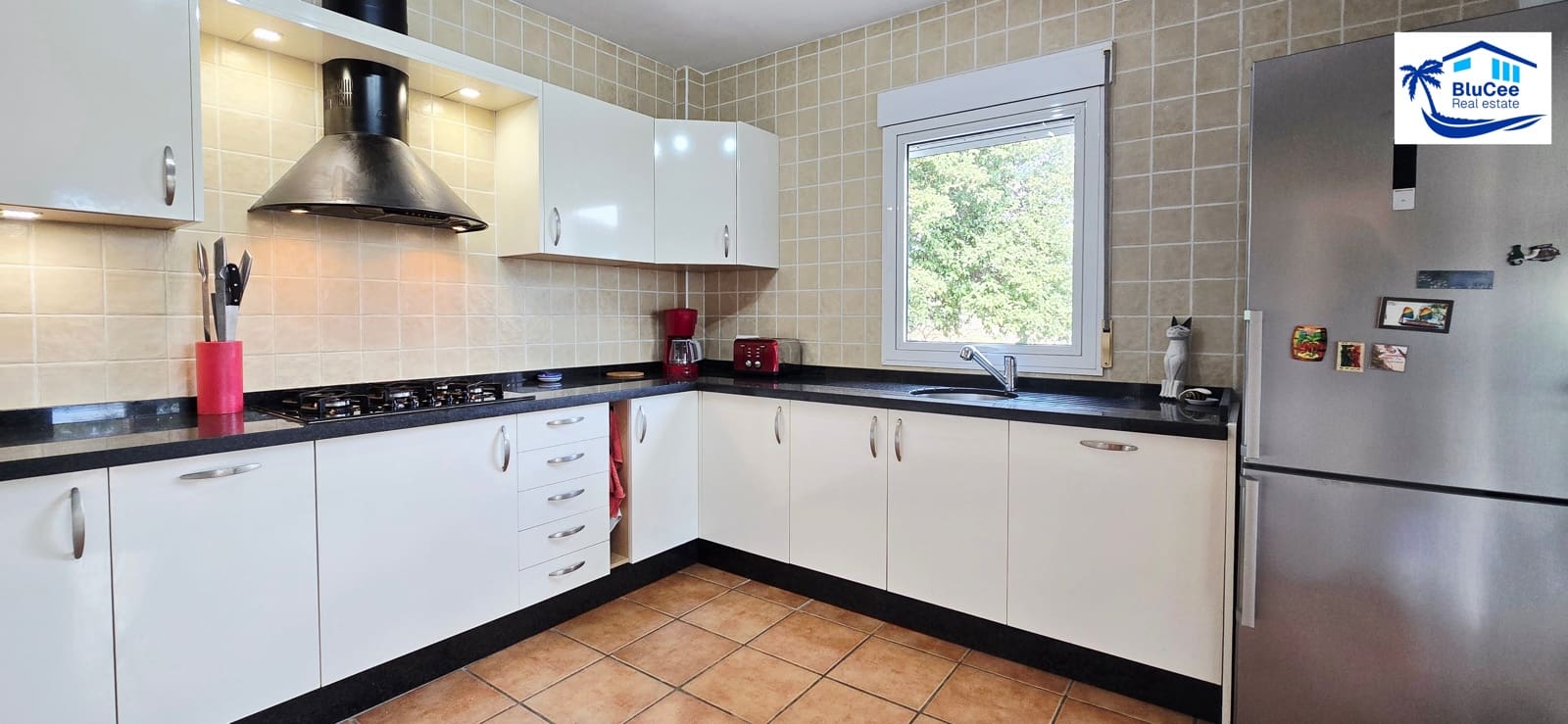 3 chambre Villa/Maison à vendre à Velez-Malaga avec piscine garage - 425 000 € (Ref: 9373887)