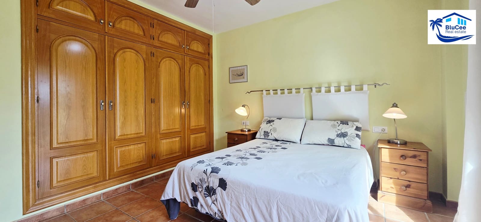 3 chambre Villa/Maison à vendre à Velez-Malaga avec piscine garage - 425 000 € (Ref: 9373887)