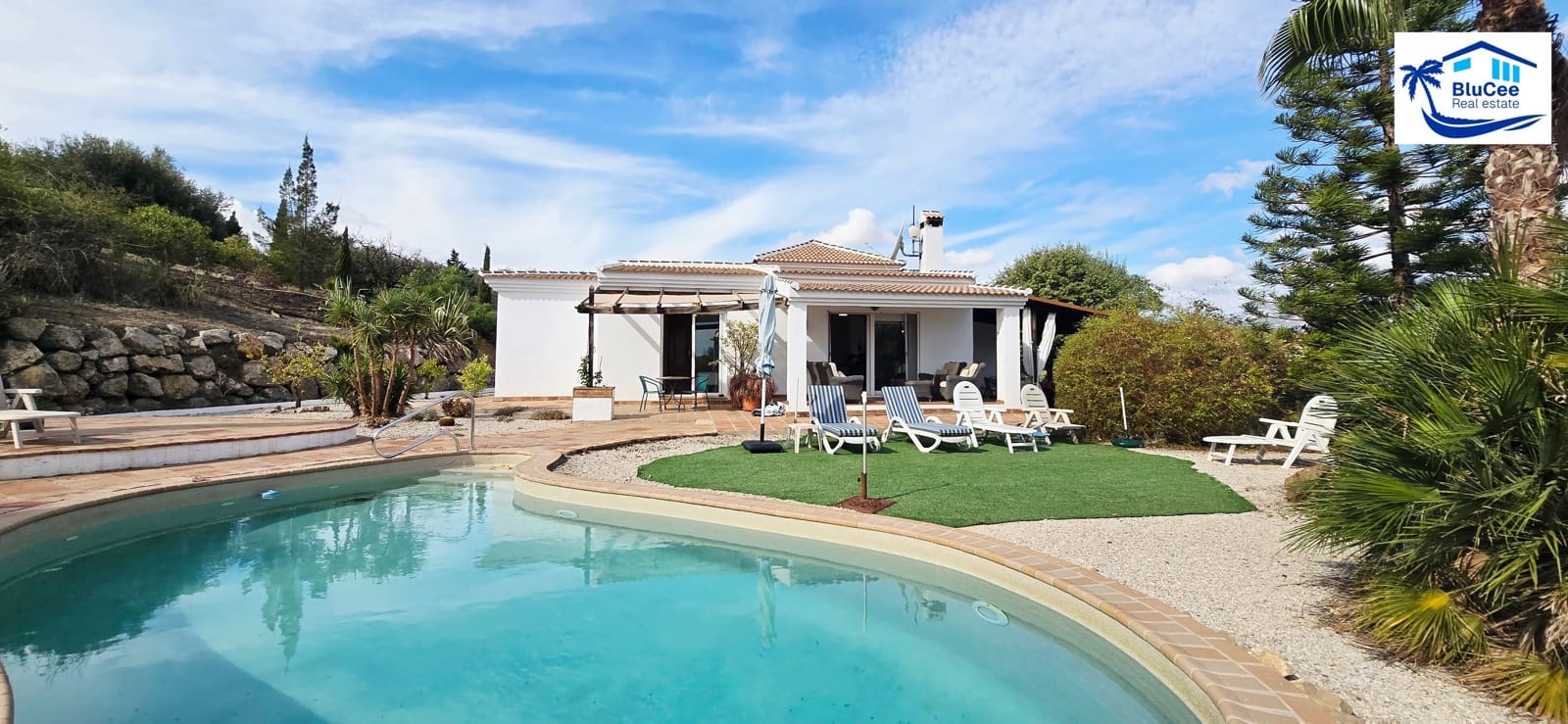 3 chambre Villa/Maison à vendre à Velez-Malaga avec piscine garage - 425 000 € (Ref: 9373887)