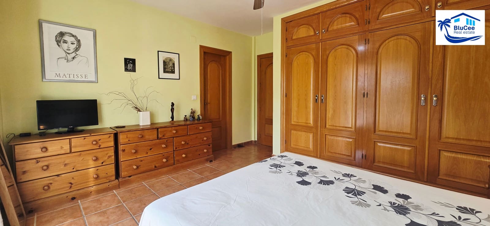 3 chambre Villa/Maison à vendre à Velez-Malaga avec piscine garage - 425 000 € (Ref: 9373887)