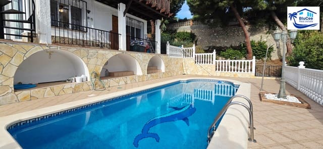 3 makuuhuone Huvila myytävänä paikassa Caleta de Vélez, Vélez-Málaga mukana uima-altaan - 475 000 € (Ref: 9374295)