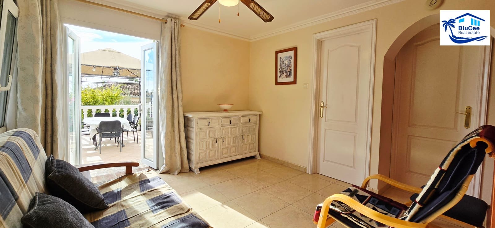 3 makuuhuone Huvila myytävänä paikassa Caleta de Velez mukana uima-altaan - 475 000 € (Ref: 9374295)