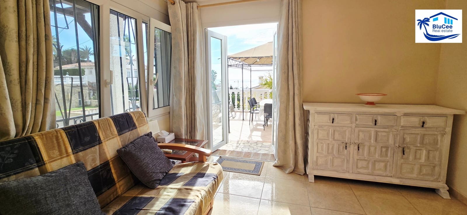 3 makuuhuone Huvila myytävänä paikassa Caleta de Velez mukana uima-altaan - 475 000 € (Ref: 9374295)