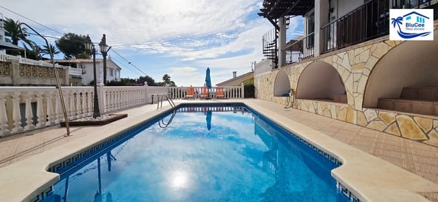 3 makuuhuone Huvila myytävänä paikassa Caleta de Vélez, Vélez-Málaga mukana uima-altaan - 475 000 € (Ref: 9374295)