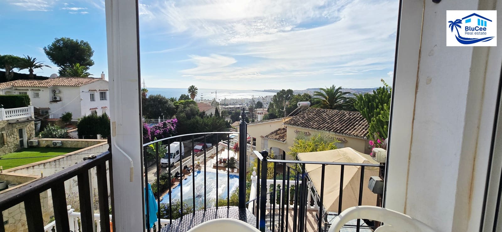 3 makuuhuone Huvila myytävänä paikassa Caleta de Velez mukana uima-altaan - 475 000 € (Ref: 9374295)