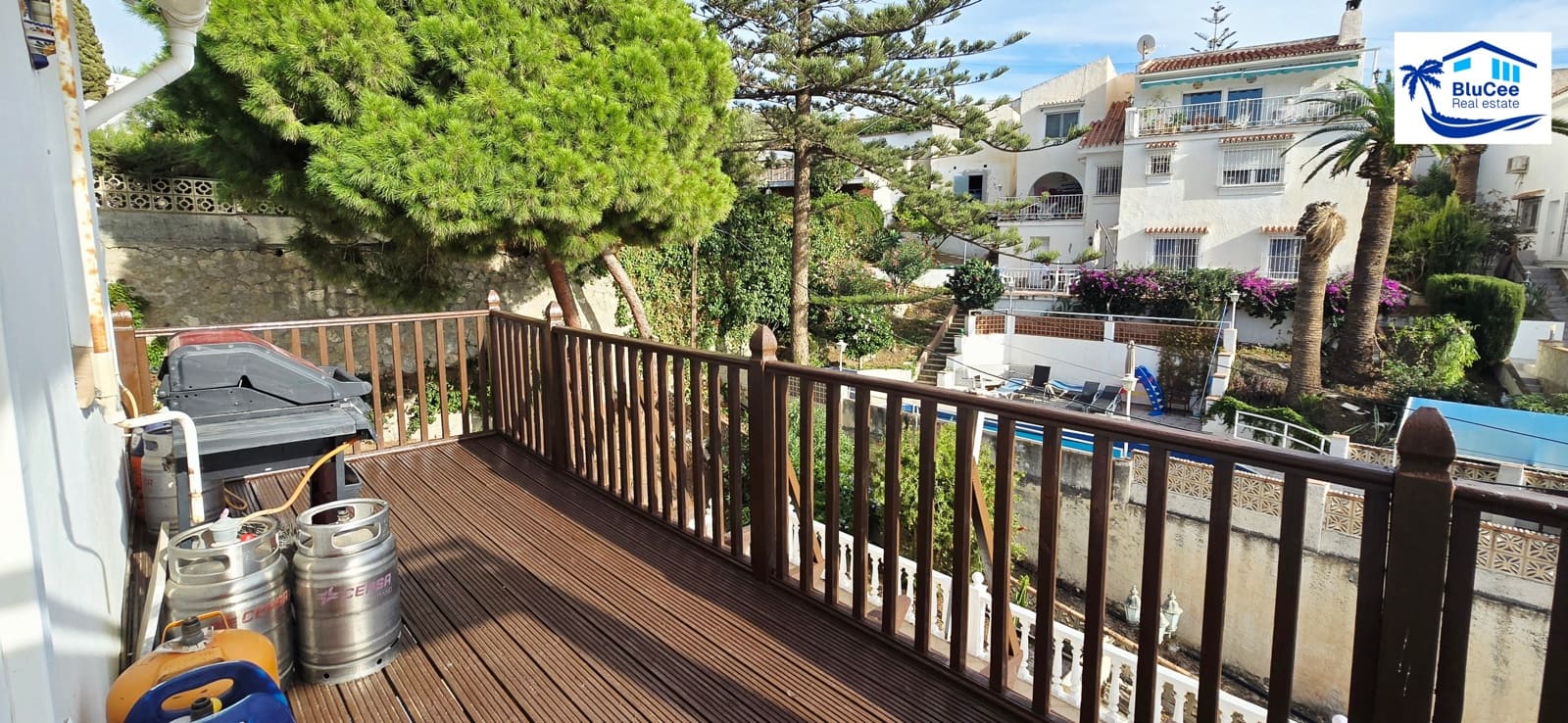 3 makuuhuone Huvila myytävänä paikassa Caleta de Velez mukana uima-altaan - 475 000 € (Ref: 9374295)