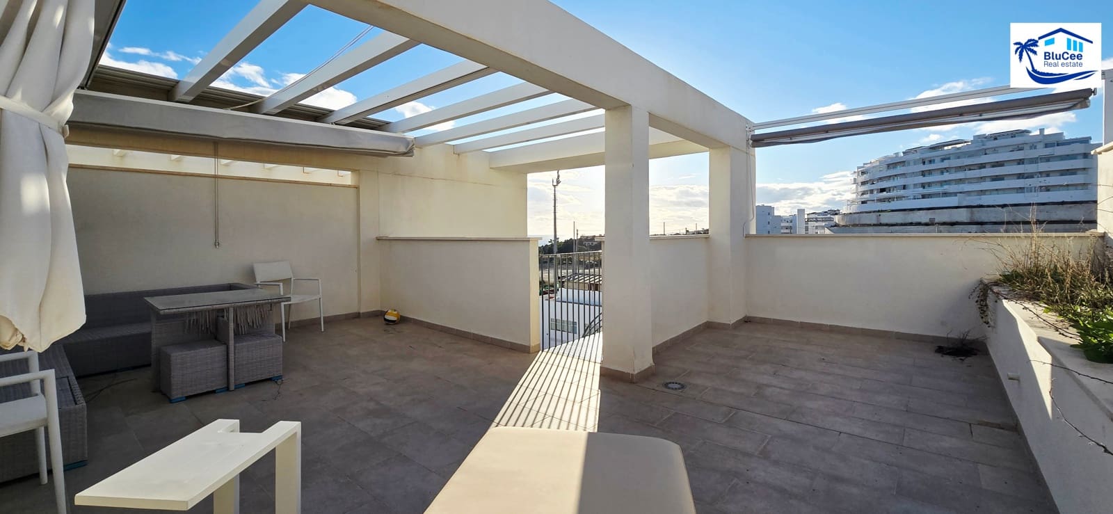 2 bedroom Apartment for sale in Rincon de la Victoria with pool garage - € 325,000 (Ref: 9473290)