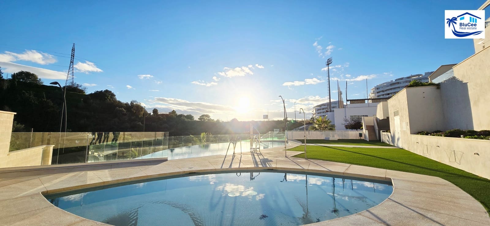 2 bedroom Apartment for sale in Rincon de la Victoria with pool garage - € 325,000 (Ref: 9473290)