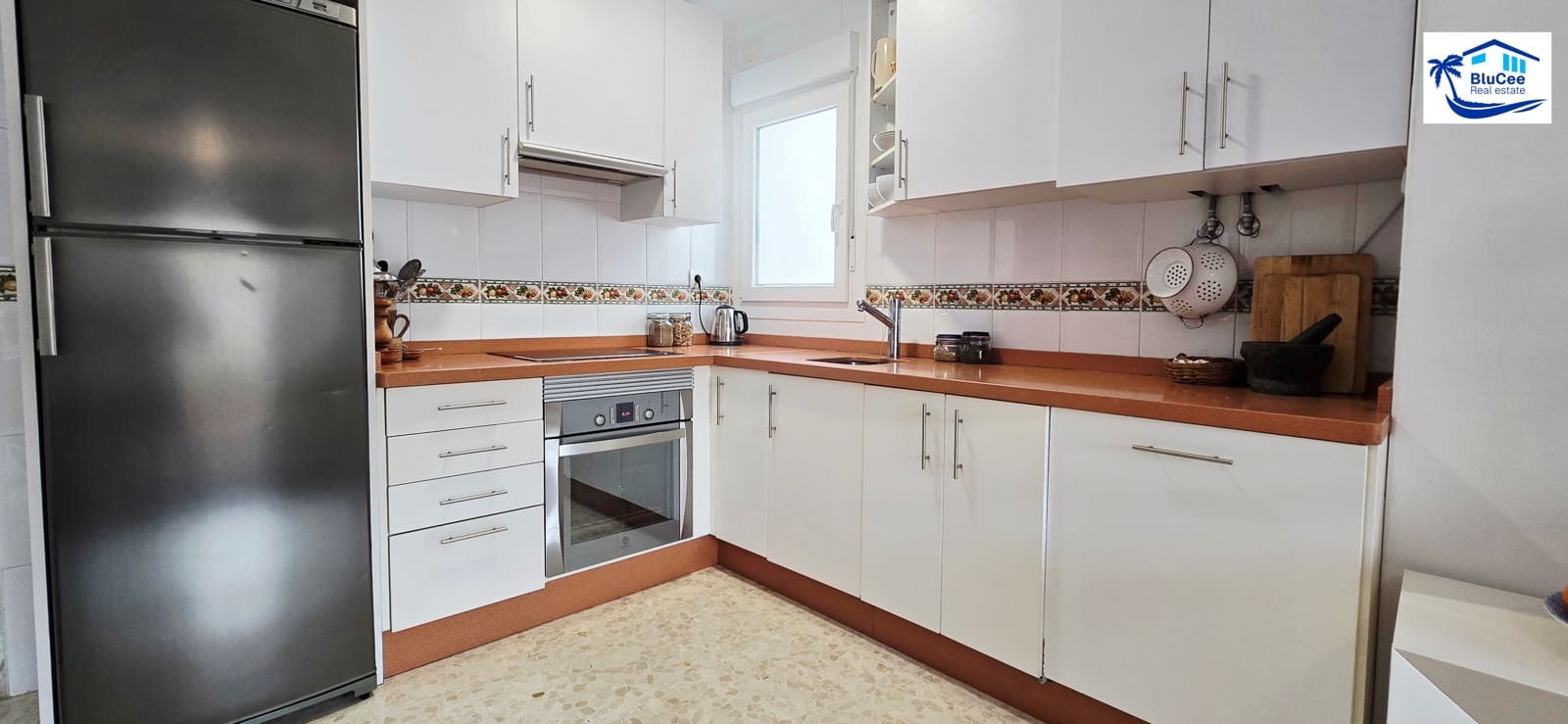 1 bedroom Apartment for sale in Caleta de Velez - € 208,000 (Ref: 9474468)