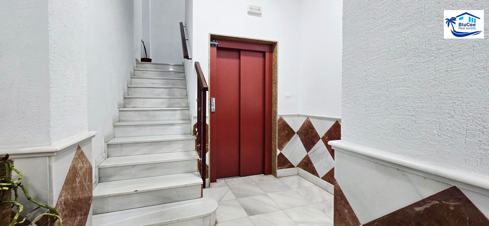 1 bedroom Apartment for sale in Caleta de Velez - € 208,000 (Ref: 9474468)