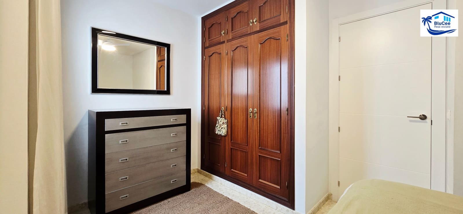 1 bedroom Apartment for sale in Caleta de Velez - € 208,000 (Ref: 9474468)