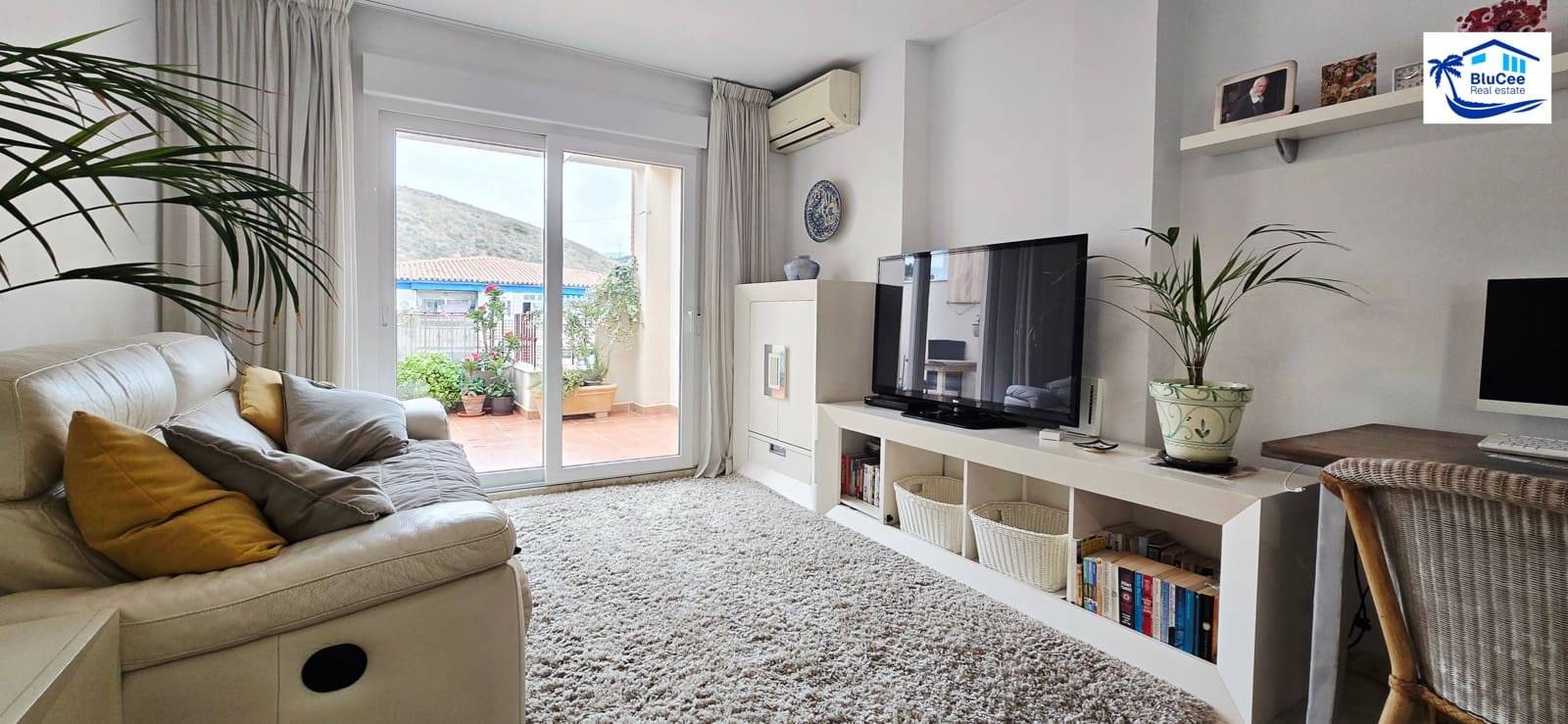 1 bedroom Apartment for sale in Caleta de Velez - € 208,000 (Ref: 9474468)