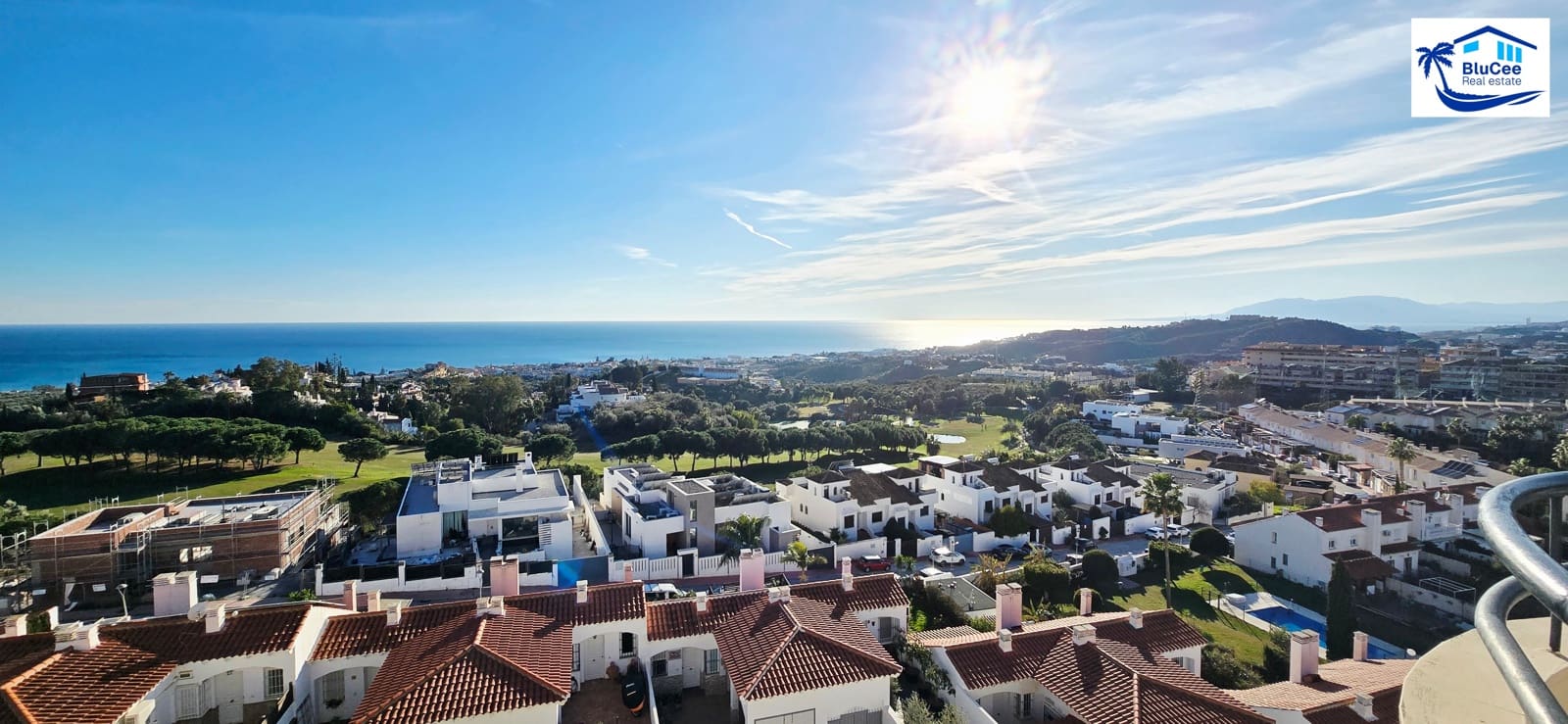 3 sypialnia Penthouse na sprzedaż w Rincon de la Victoria z basenem - 365 000 € (Ref: 9535229)