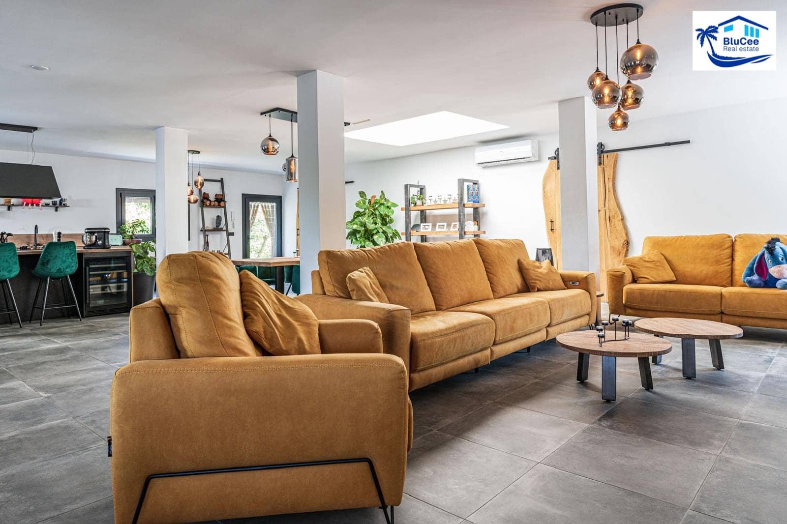 3 sypialnia Finka/Dom wiejski na sprzedaż w Velez-Malaga z garażem - 1 150 000 € (Ref: 9541876)