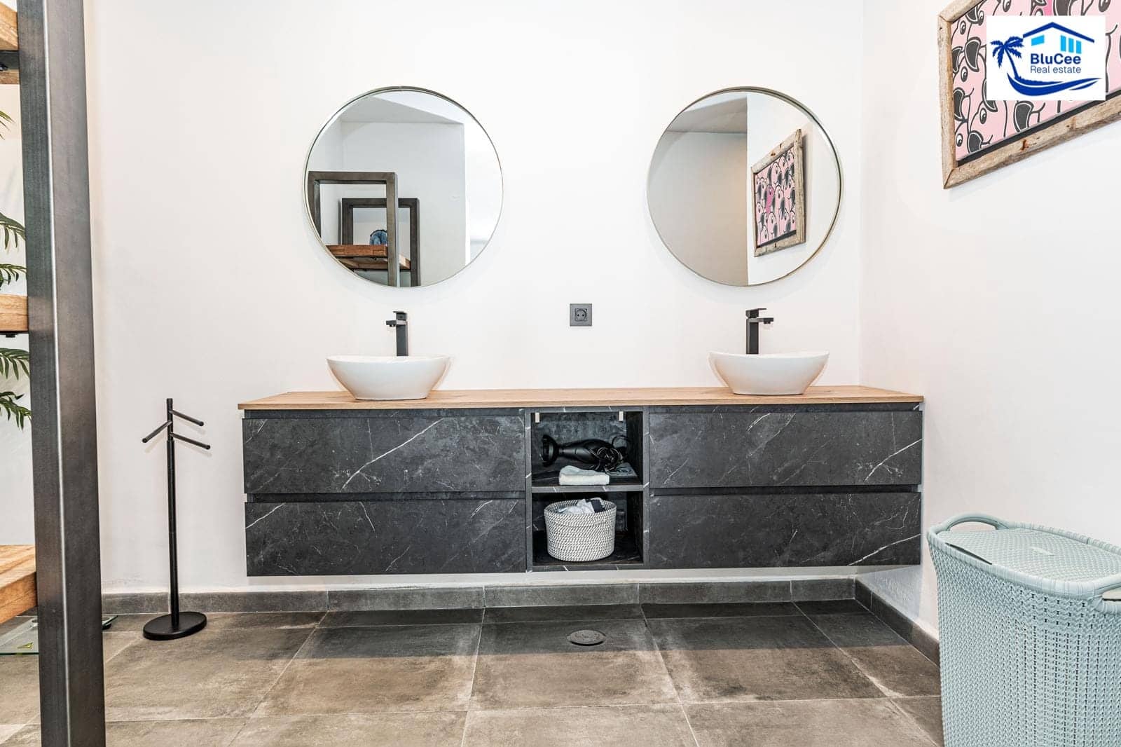 3 sypialnia Finka/Dom wiejski na sprzedaż w Velez-Malaga z garażem - 1 150 000 € (Ref: 9541876)