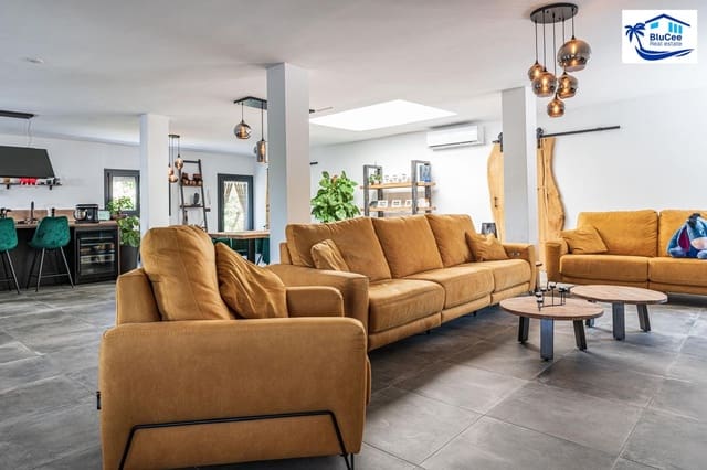 3 sypialnia Finka/Dom wiejski na sprzedaż w Vélez-Málaga z garażem - 1 150 000 € (Ref: 9541876)