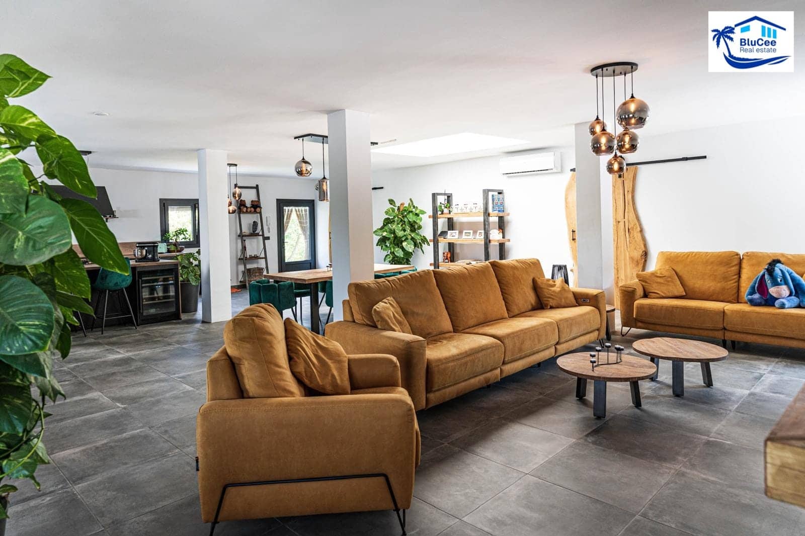 3 sypialnia Finka/Dom wiejski na sprzedaż w Velez-Malaga z garażem - 1 150 000 € (Ref: 9541876)