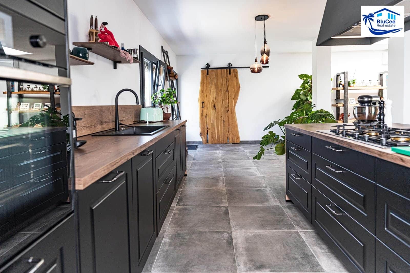 3 sypialnia Finka/Dom wiejski na sprzedaż w Velez-Malaga z garażem - 1 150 000 € (Ref: 9541876)