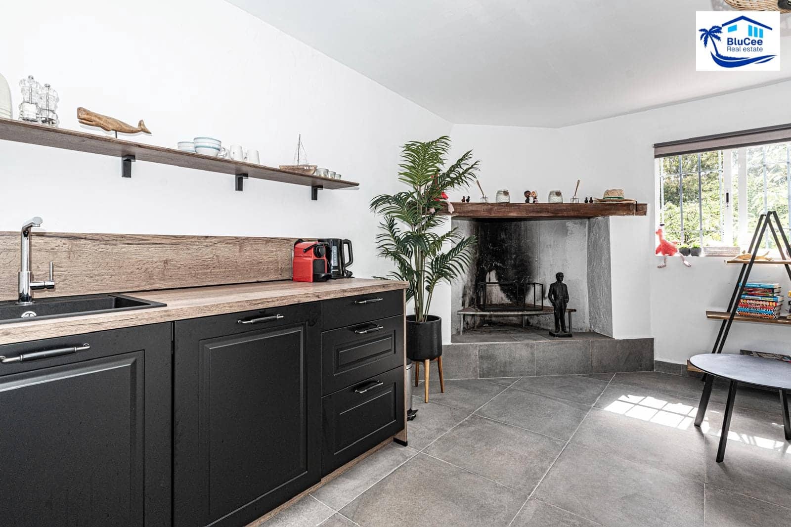 3 sypialnia Finka/Dom wiejski na sprzedaż w Velez-Malaga z garażem - 1 150 000 € (Ref: 9541876)