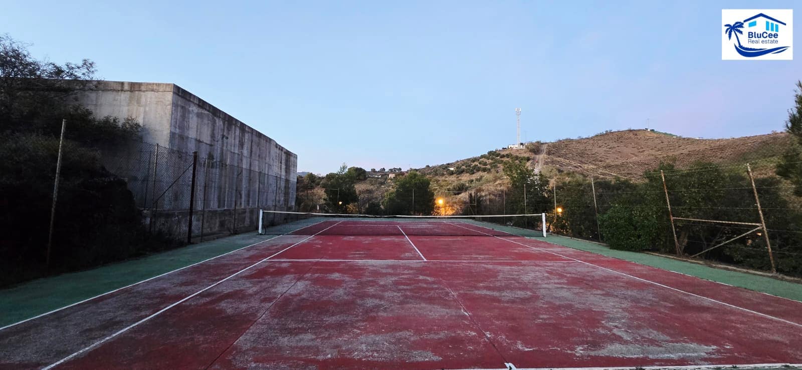 2 bedroom Villa for sale in Chilches with pool - € 320,000 (Ref: 9543934)