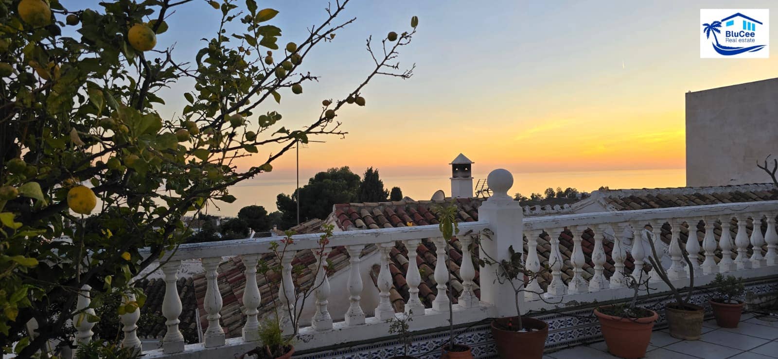 2 bedroom Villa for sale in Chilches with pool - € 320,000 (Ref: 9543934)