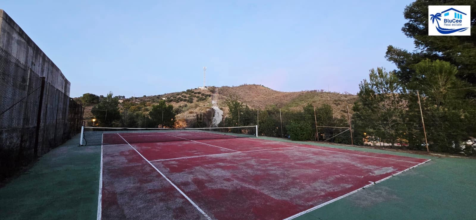 2 bedroom Villa for sale in Chilches with pool - € 320,000 (Ref: 9543934)