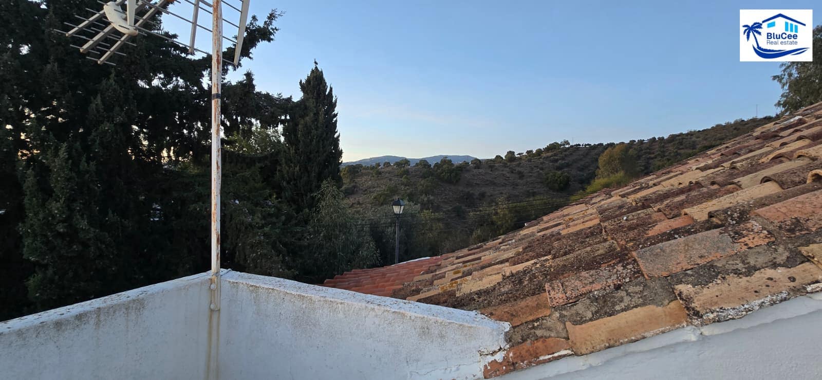 2 bedroom Villa for sale in Chilches with pool - € 320,000 (Ref: 9543934)