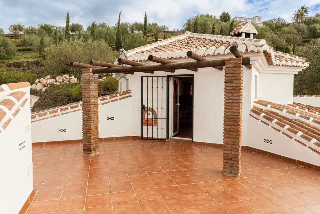 4 soverom Villa til salgs i Velez-Malaga med svømmebasseng garasje - € 725 000 (Ref: 9614299)