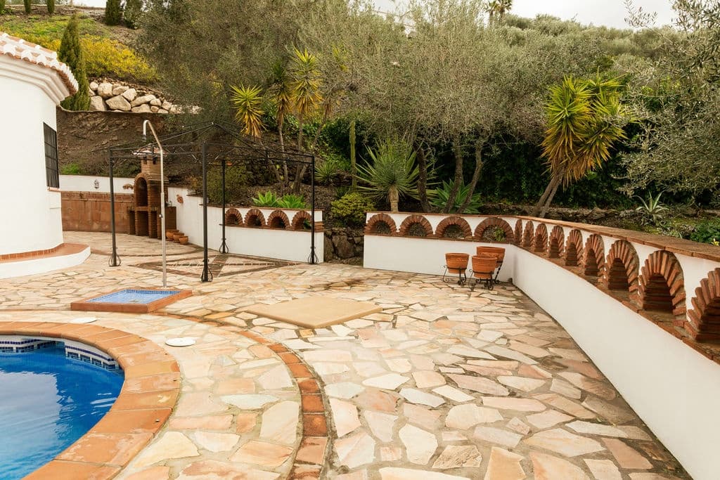 4 soverom Villa til salgs i Velez-Malaga med svømmebasseng garasje - € 725 000 (Ref: 9614299)