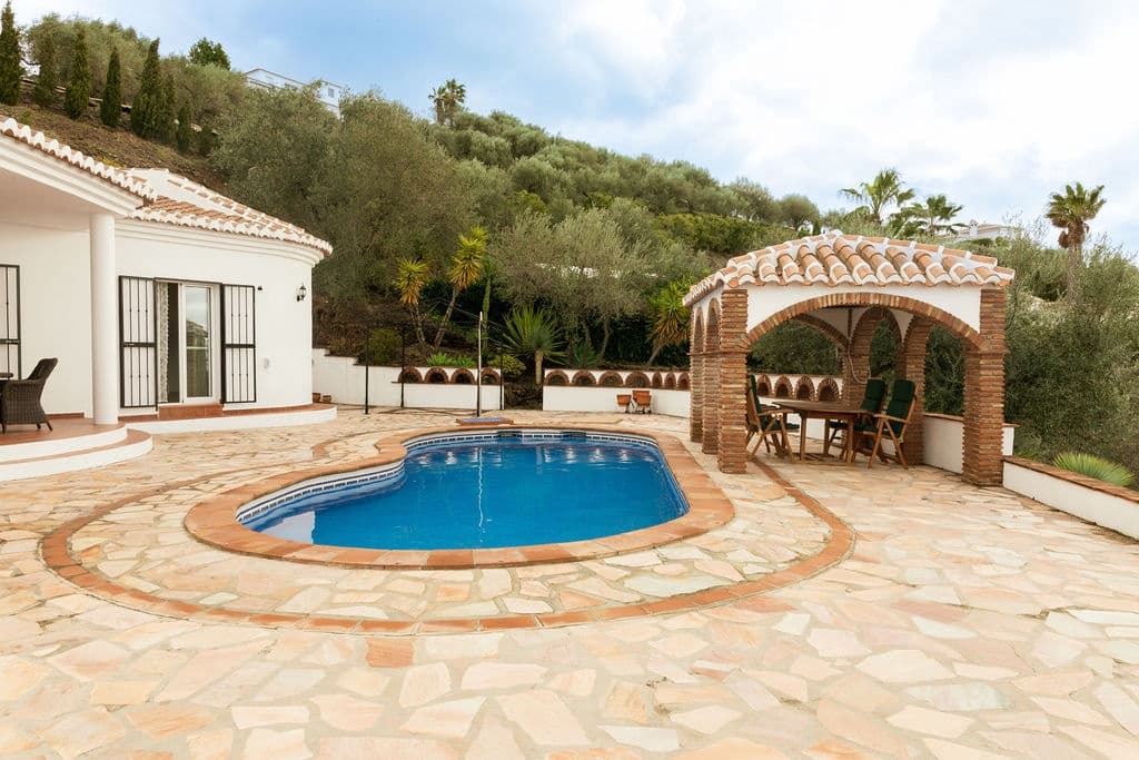 4 soverom Villa til salgs i Velez-Malaga med svømmebasseng garasje - € 725 000 (Ref: 9614299)