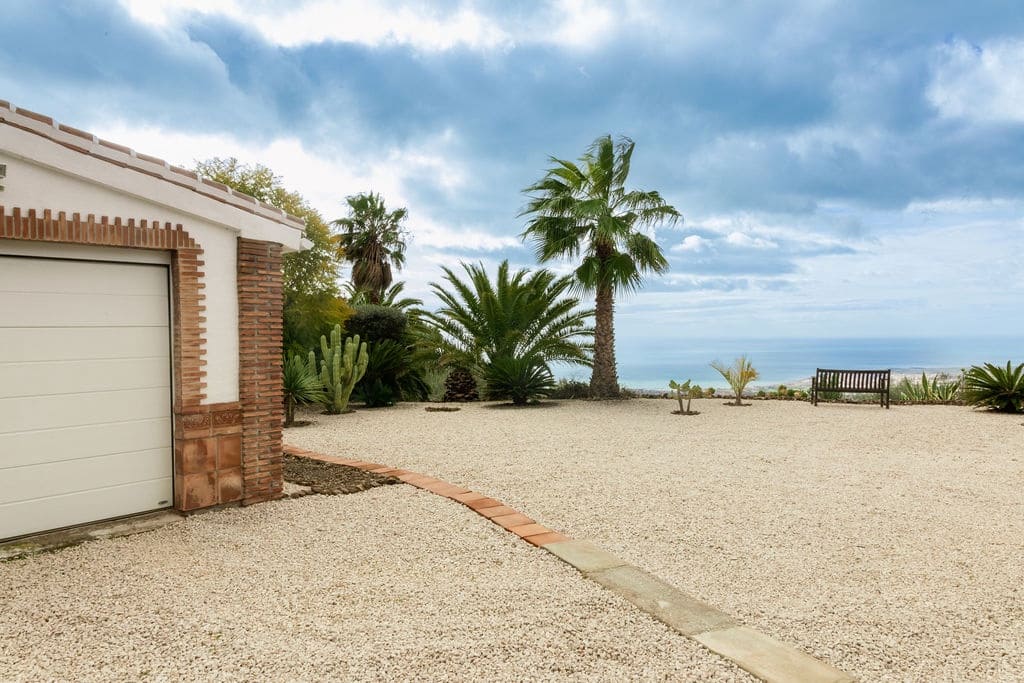 4 soverom Villa til salgs i Velez-Malaga med svømmebasseng garasje - € 725 000 (Ref: 9614299)