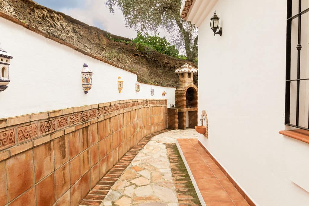 4 soverom Villa til salgs i Velez-Malaga med svømmebasseng garasje - € 725 000 (Ref: 9614299)