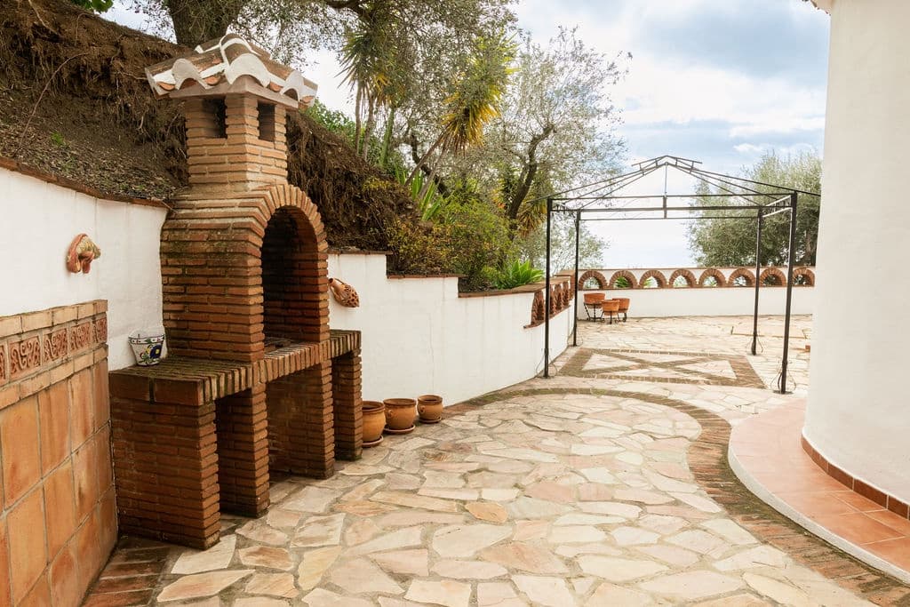 4 soverom Villa til salgs i Velez-Malaga med svømmebasseng garasje - € 725 000 (Ref: 9614299)