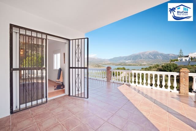 3 soveværelse Villa til salg i Viñuela med swimmingpool garage - € 339.950 (Ref: 9665126)