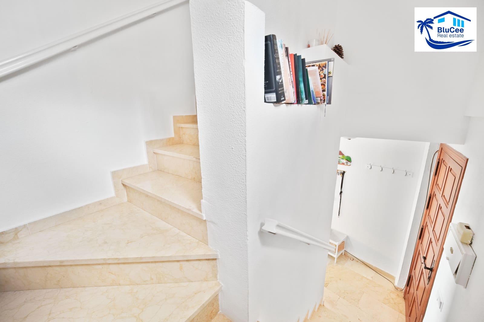 2 sypialnia Penthouse na sprzedaż w Nerja z basenem - 290 000 € (Ref: 9665626)