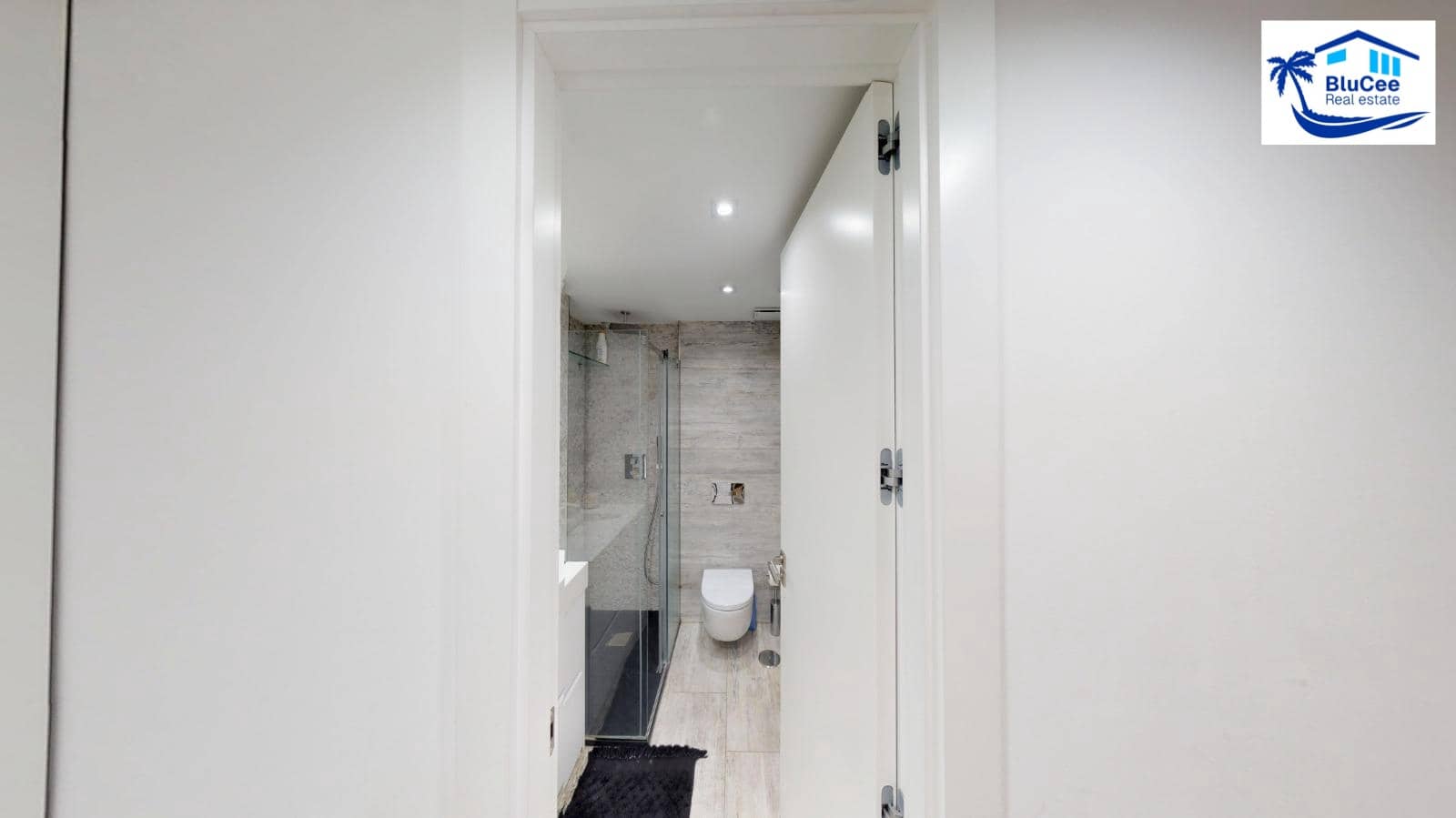 3 bedroom Townhouse for sale in Velez-Malaga - € 449,000 (Ref: 9700083)