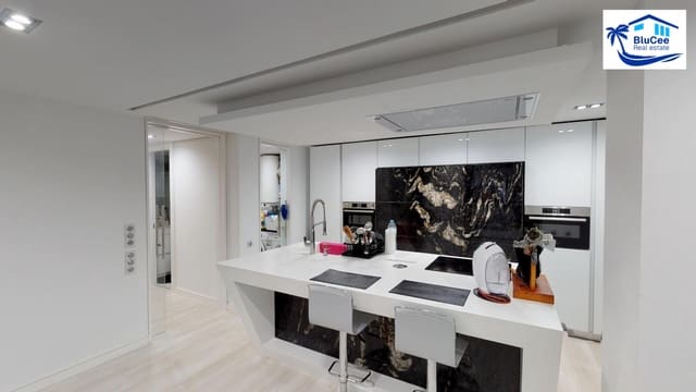 3 bedroom Townhouse for sale in Vélez-Málaga - € 449,000 (Ref: 9700083)