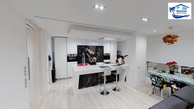 3 bedroom Townhouse for sale in Vélez-Málaga - € 449,000 (Ref: 9700083)