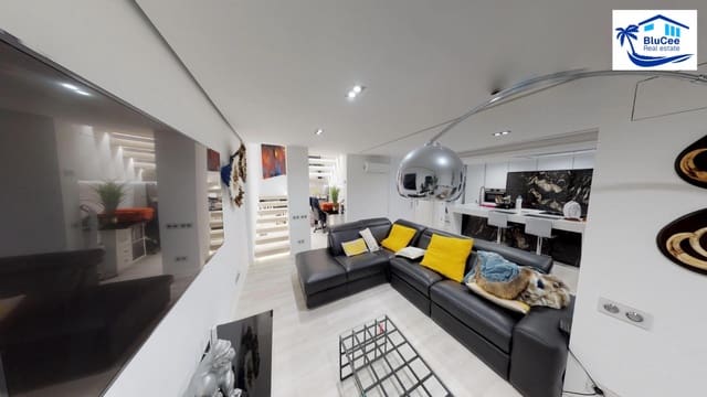 3 bedroom Townhouse for sale in Vélez-Málaga - € 449,000 (Ref: 9700083)