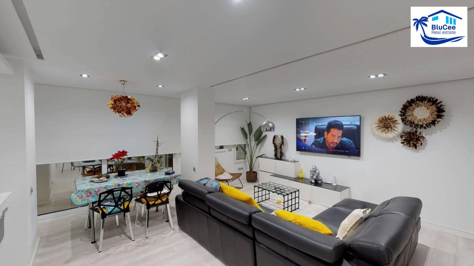 3 bedroom Townhouse for sale in Velez-Malaga - € 449,000 (Ref: 9700083)