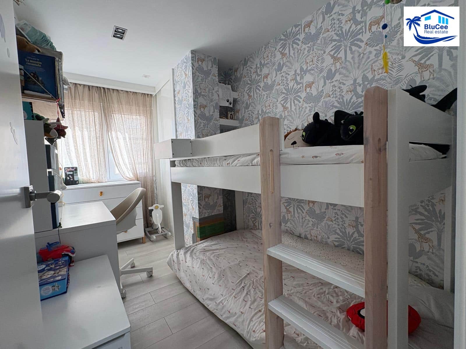 3 bedroom Townhouse for sale in Velez-Malaga - € 449,000 (Ref: 9700083)